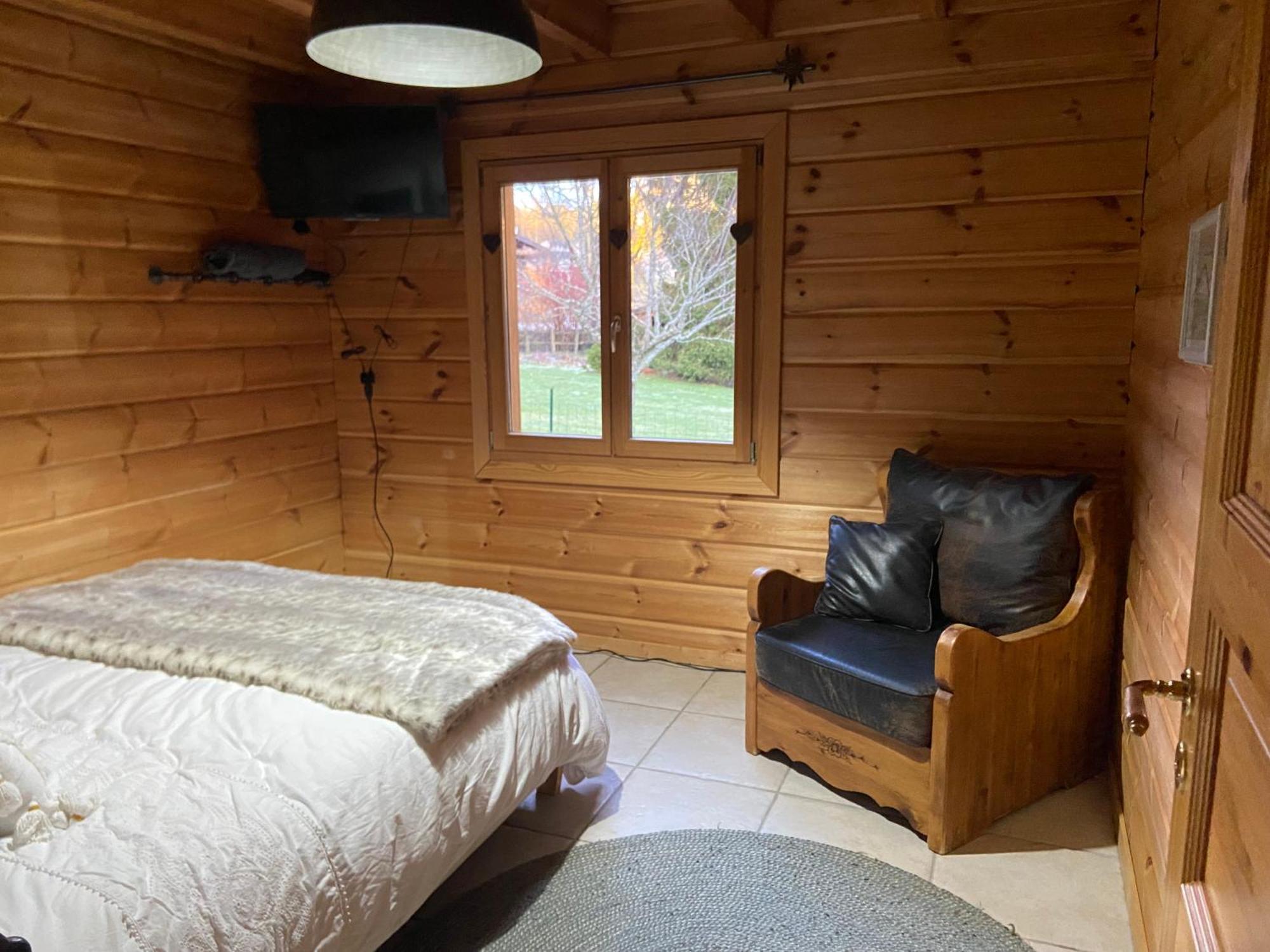 Les Savagnieres - Chambre Chez L Habitant Saint-Imier Exterior photo