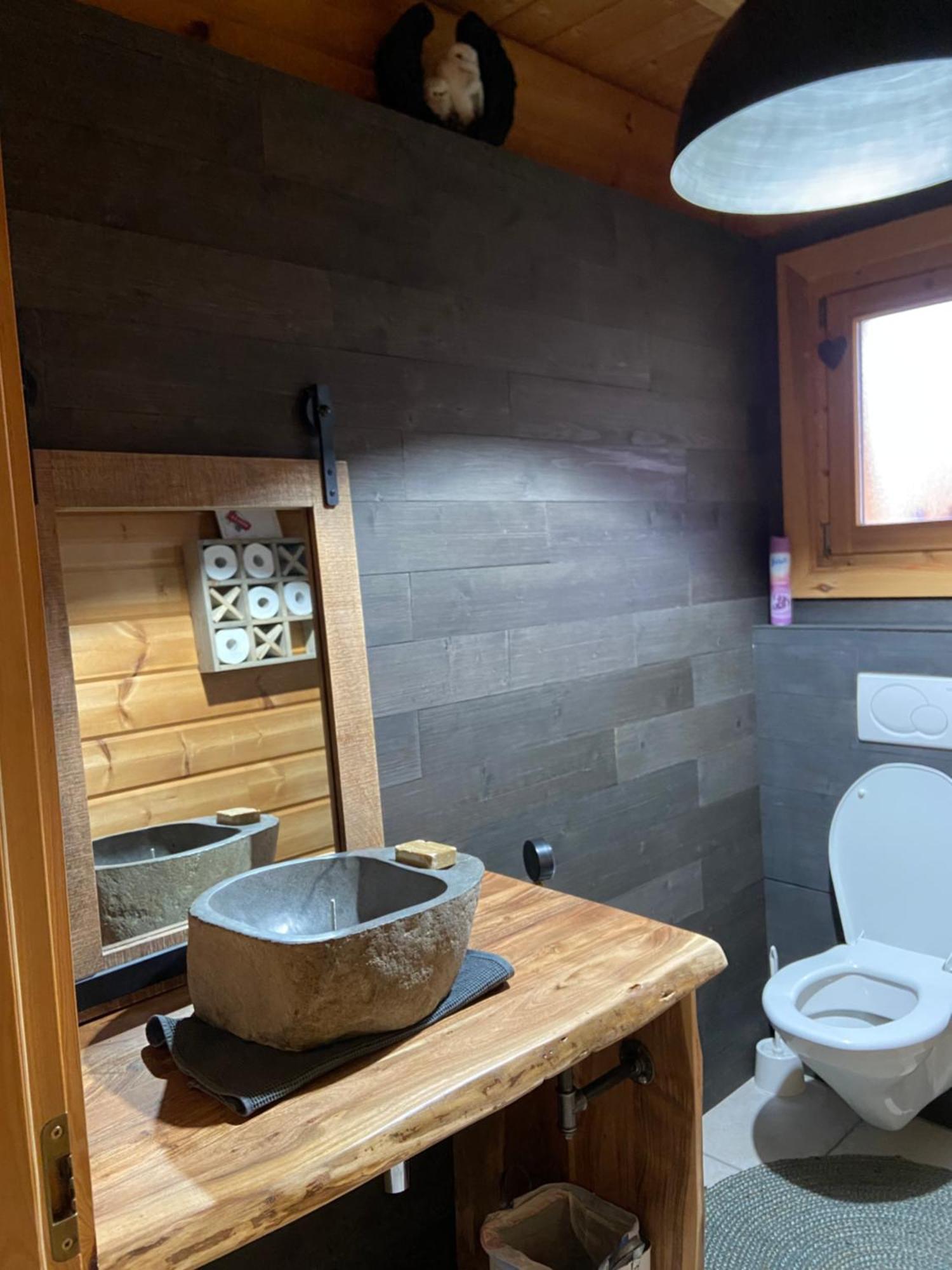 Les Savagnieres - Chambre Chez L Habitant Saint-Imier Exterior photo